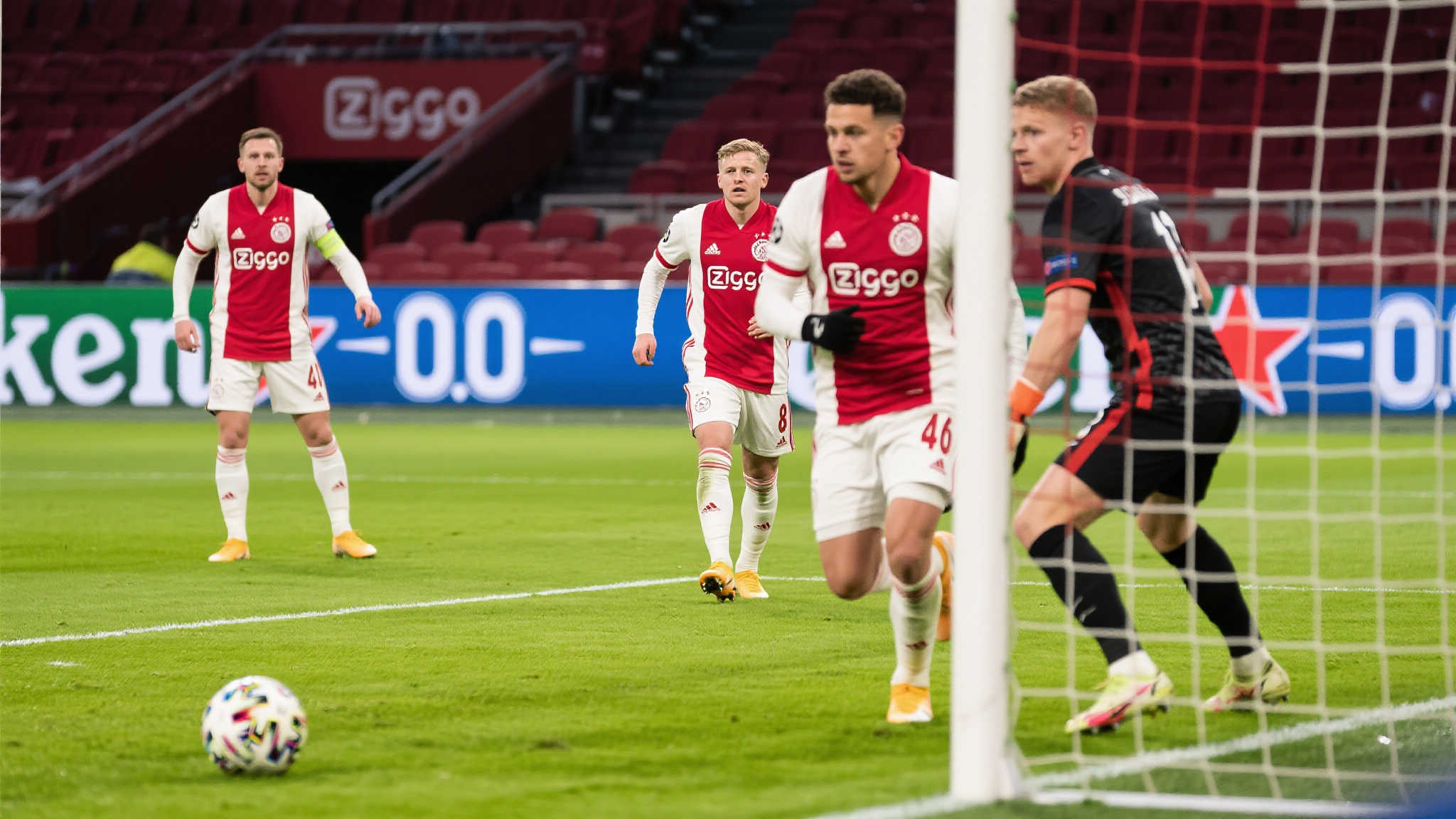 湖人自立雕 湖人自立雕