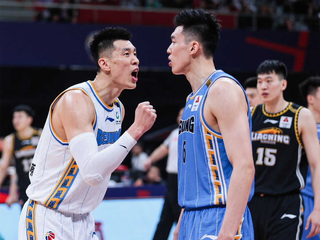 球运动员因 球运动员因